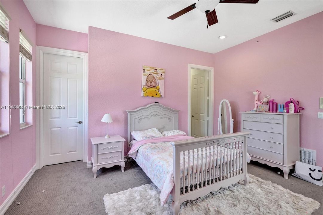 For Sale: $1,699,000 (7 beds, 5 baths, 5585 Square Feet)