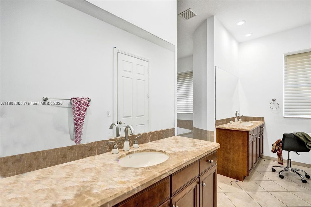 For Sale: $1,699,000 (7 beds, 5 baths, 5585 Square Feet)