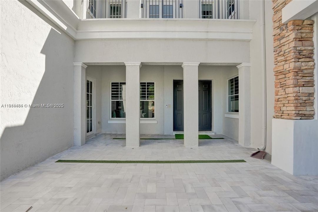 For Sale: $1,699,000 (7 beds, 5 baths, 5585 Square Feet)