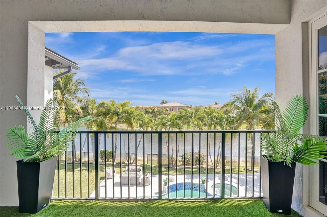 For Sale: $1,699,000 (7 beds, 5 baths, 5585 Square Feet)