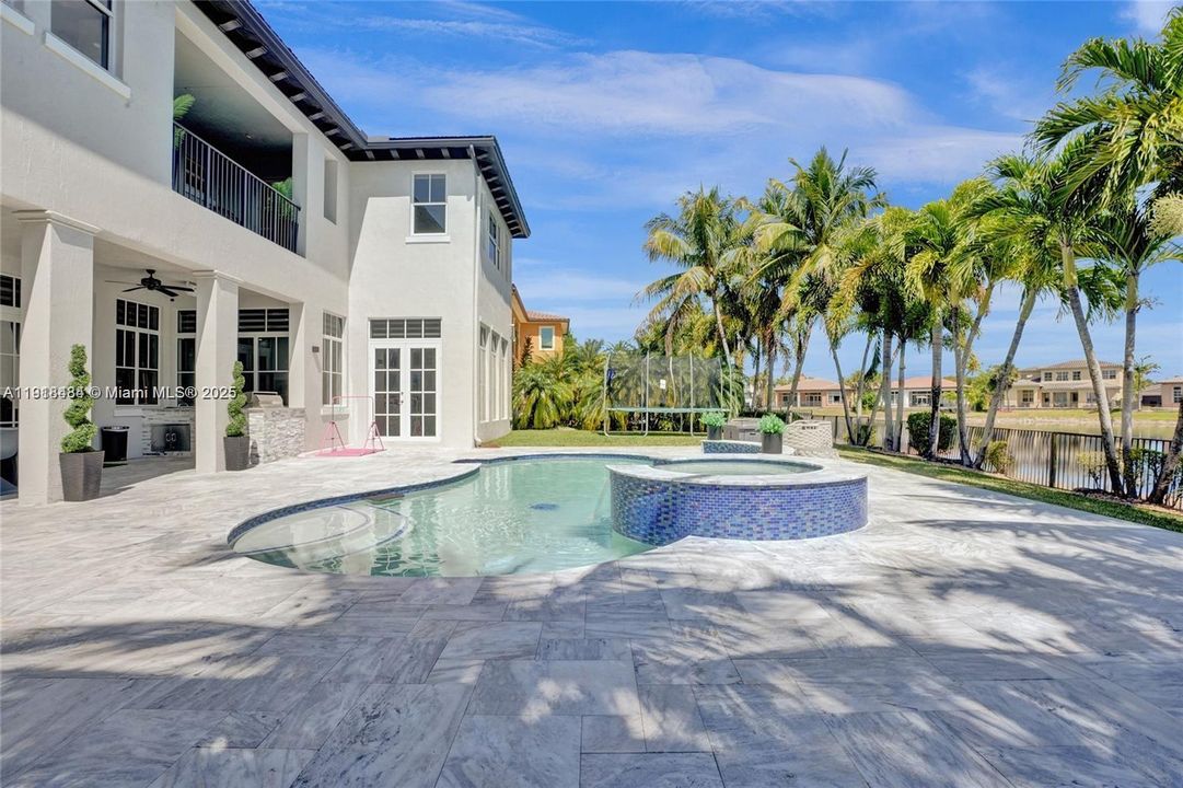 For Sale: $1,699,000 (7 beds, 5 baths, 5585 Square Feet)