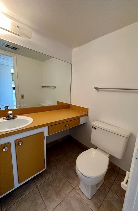 待售: $100,000 (1 贝兹, 1 浴室, 750 平方英尺)