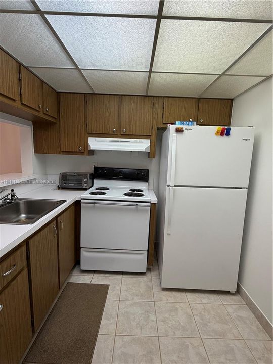 待售: $100,000 (1 贝兹, 1 浴室, 750 平方英尺)