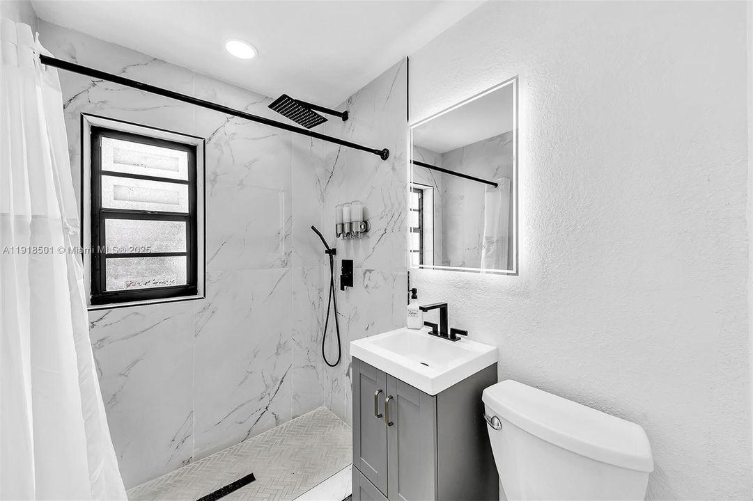 待售: $585,000 (3 贝兹, 2 浴室, 1254 平方英尺)