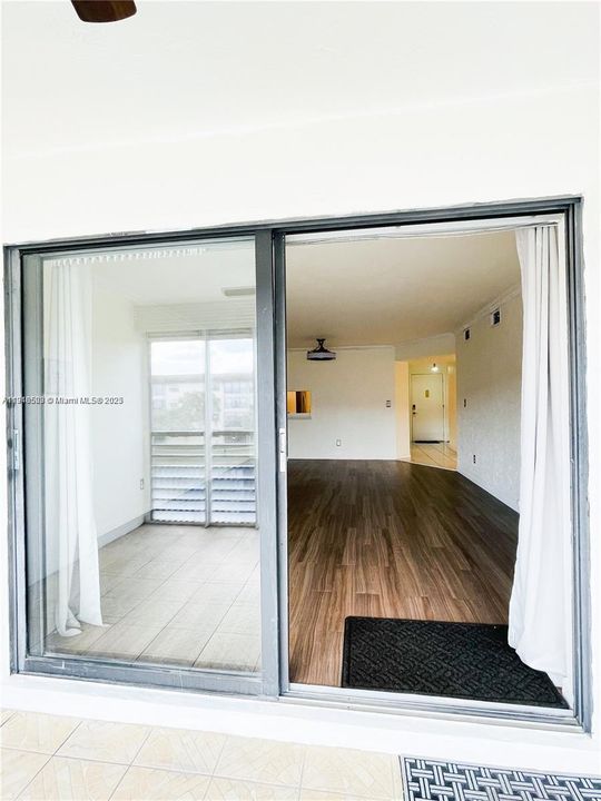 En Venta: $159,900 (2 camas, 2 baños, 1270 Pies cuadrados)