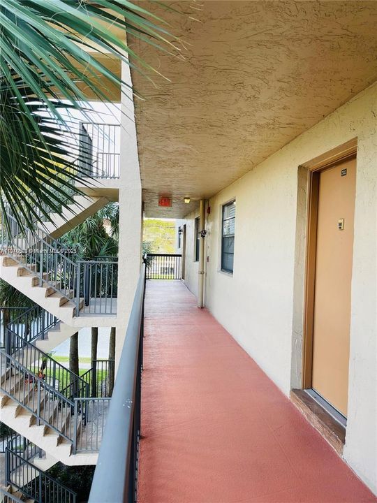 En Venta: $159,900 (2 camas, 2 baños, 1270 Pies cuadrados)