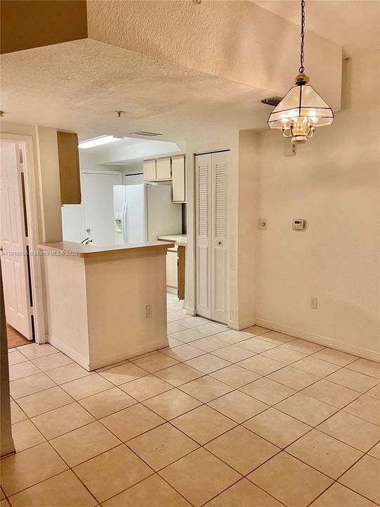 For Rent: $2,500 (2 beds, 2 baths, 1034 Square Feet)