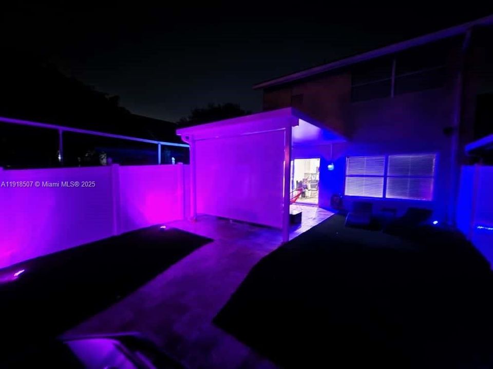 出租: $3,500 (2 贝兹, 2 浴室, 1308 平方英尺)