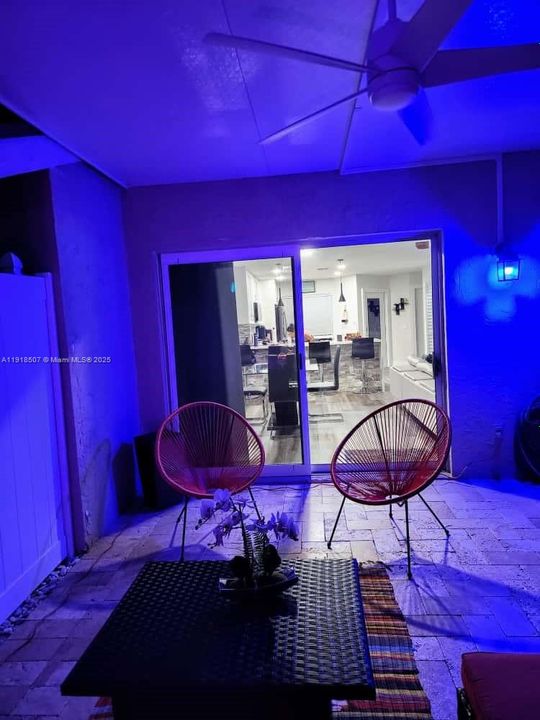 出租: $3,500 (2 贝兹, 2 浴室, 1308 平方英尺)