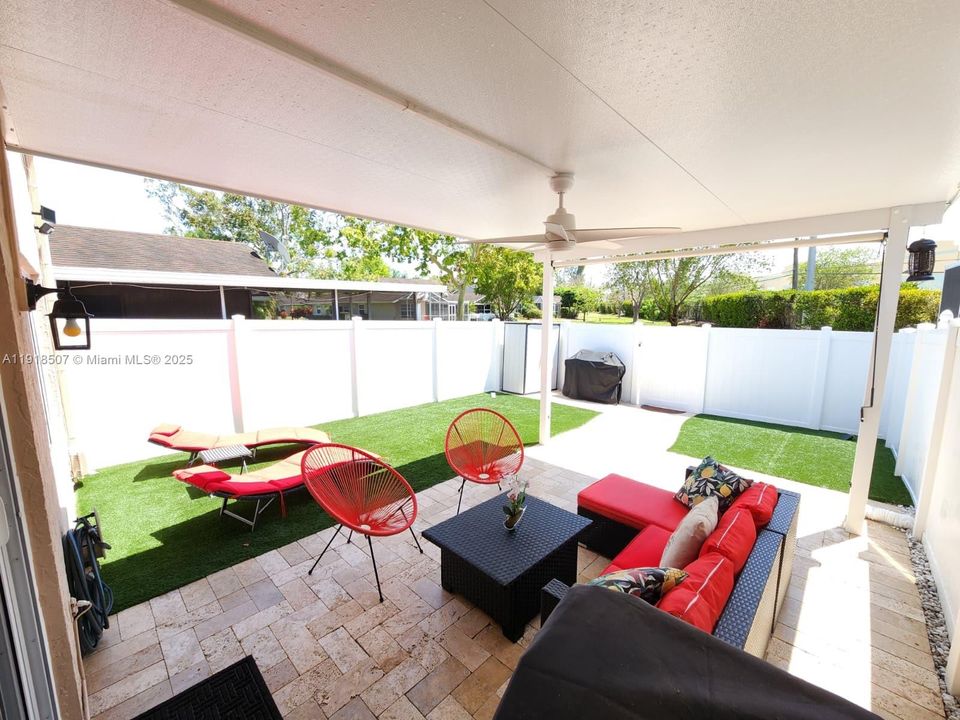 出租: $3,500 (2 贝兹, 2 浴室, 1308 平方英尺)