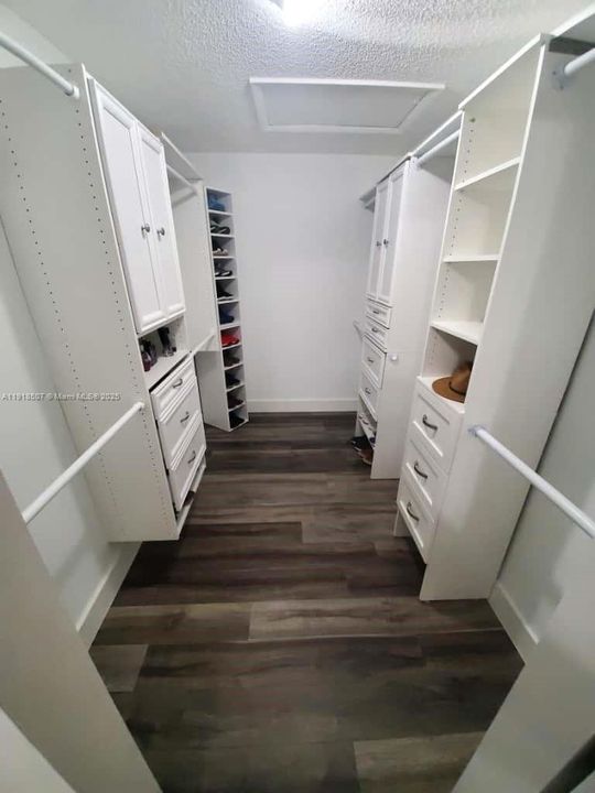 出租: $3,500 (2 贝兹, 2 浴室, 1308 平方英尺)