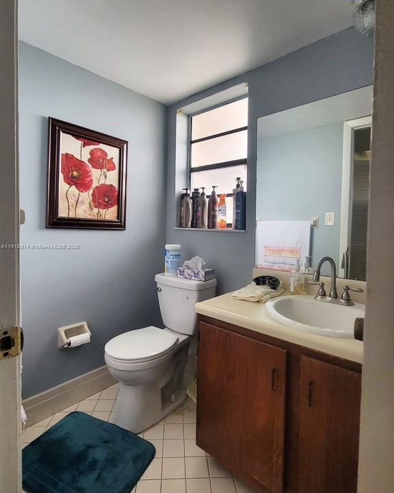 For Rent: $1,650 (1 beds, 1 baths, 850 Square Feet)