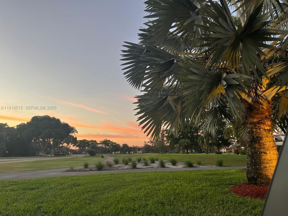 En Venta: $319,000 (3 camas, 2 baños, 1411 Pies cuadrados)