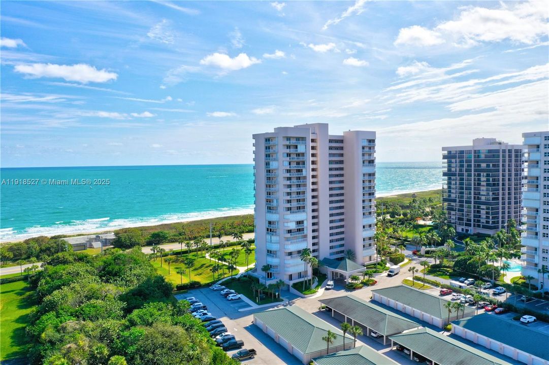 В аренду: $4,800 (3 спален, 2 ванн, 1724 Квадратных фут)