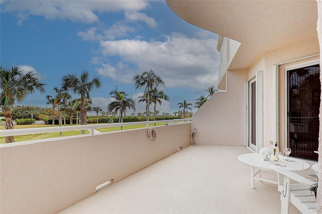 В аренду: $4,800 (3 спален, 2 ванн, 1724 Квадратных фут)