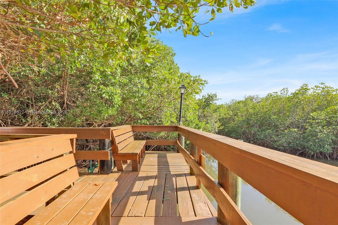 В аренду: $4,800 (3 спален, 2 ванн, 1724 Квадратных фут)