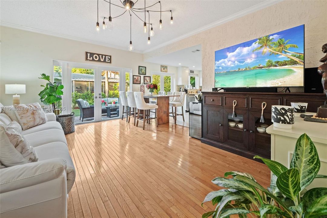 For Rent: $9,000 (4 beds, 3 baths, 2655 Square Feet)