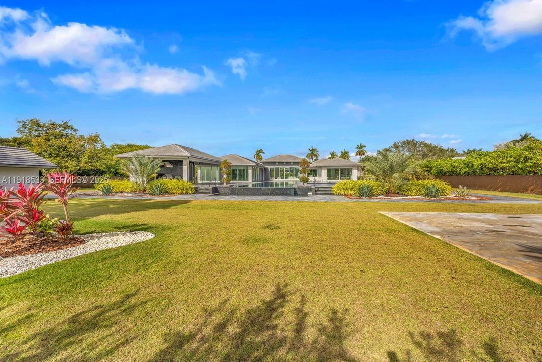 待售: $5,789,000 (6 贝兹, 6 浴室, 6566 平方英尺)