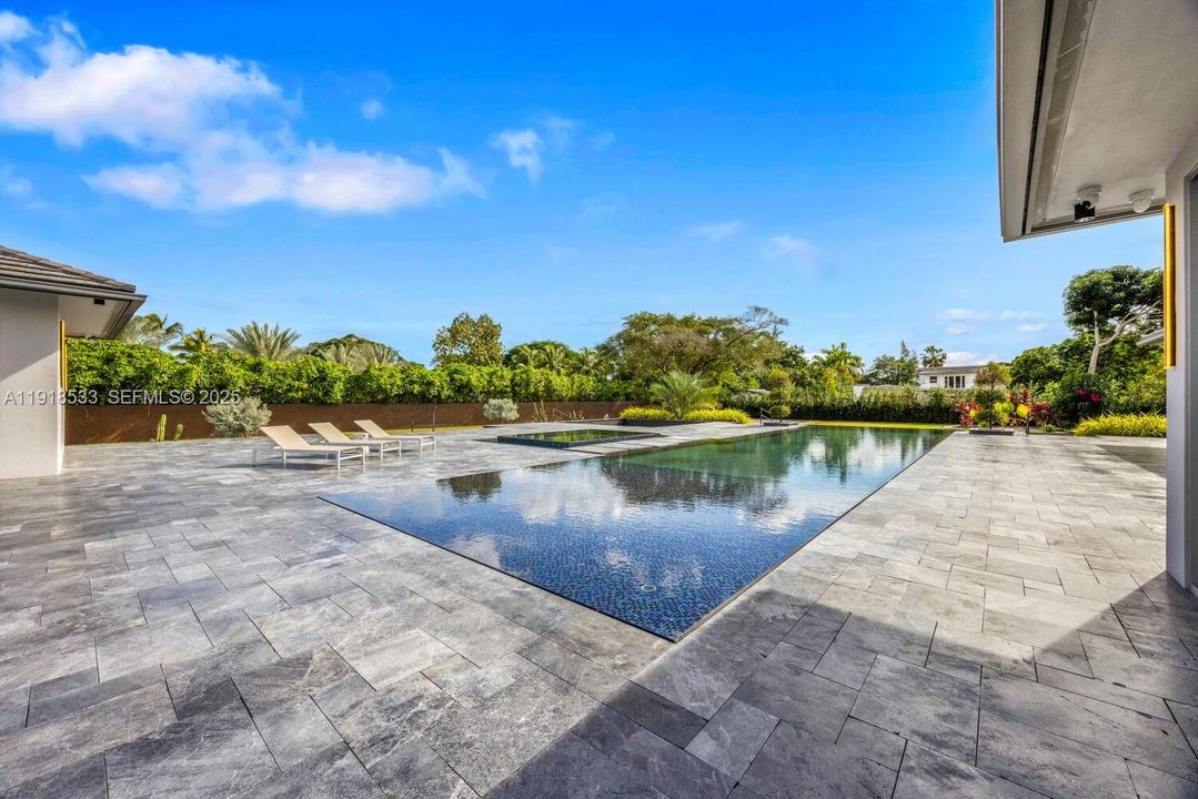 待售: $5,789,000 (6 贝兹, 6 浴室, 6566 平方英尺)