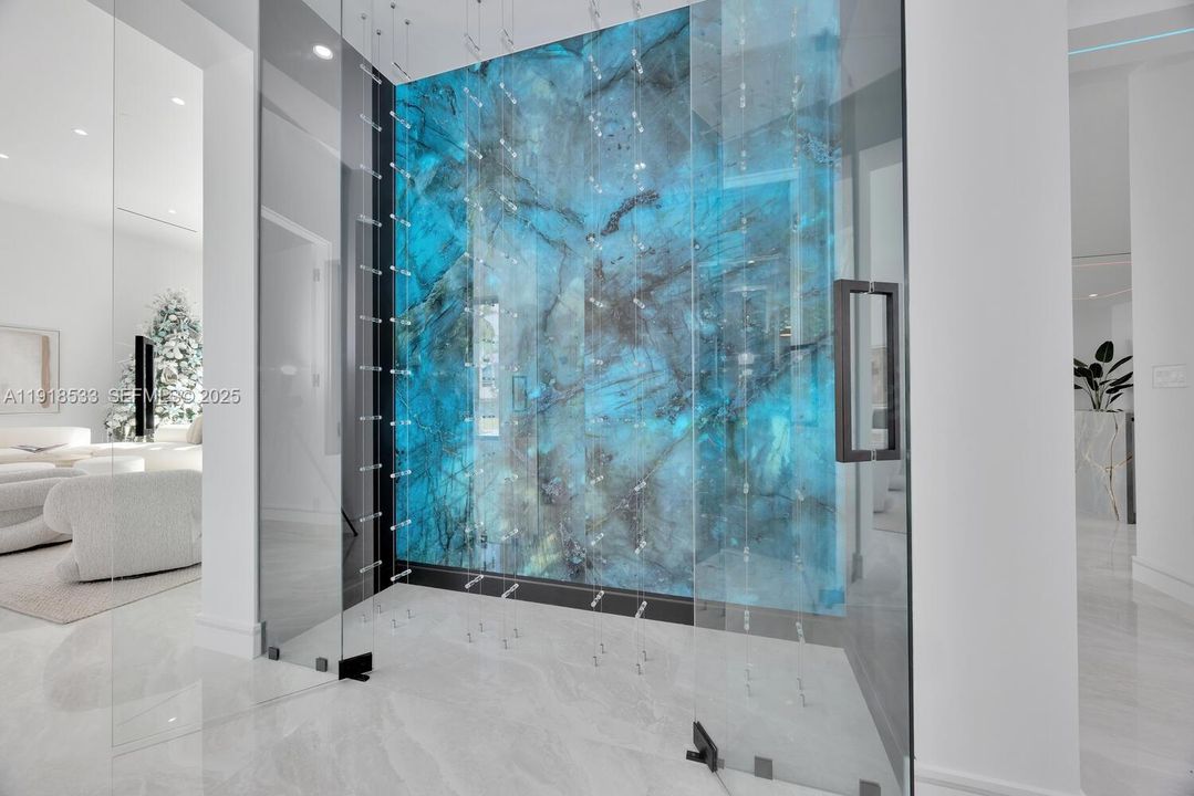 待售: $5,789,000 (6 贝兹, 6 浴室, 6566 平方英尺)