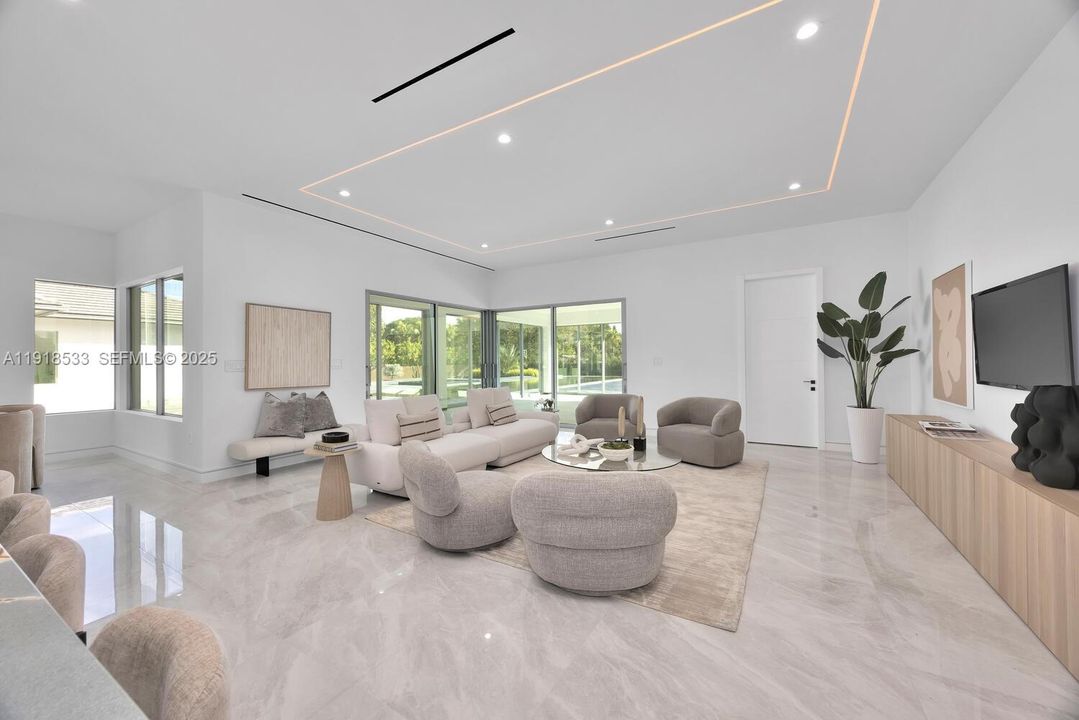 待售: $5,789,000 (6 贝兹, 6 浴室, 6566 平方英尺)