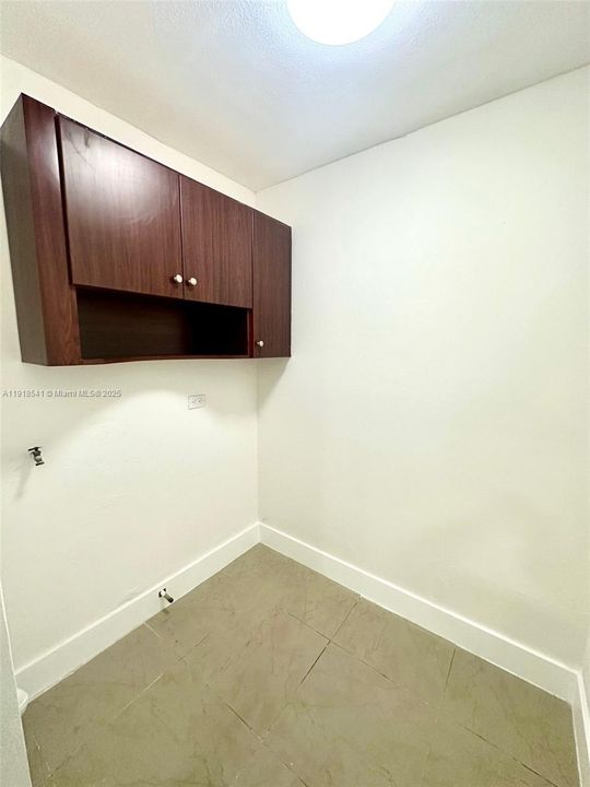 待售: $395,000 (3 贝兹, 2 浴室, 1152 平方英尺)