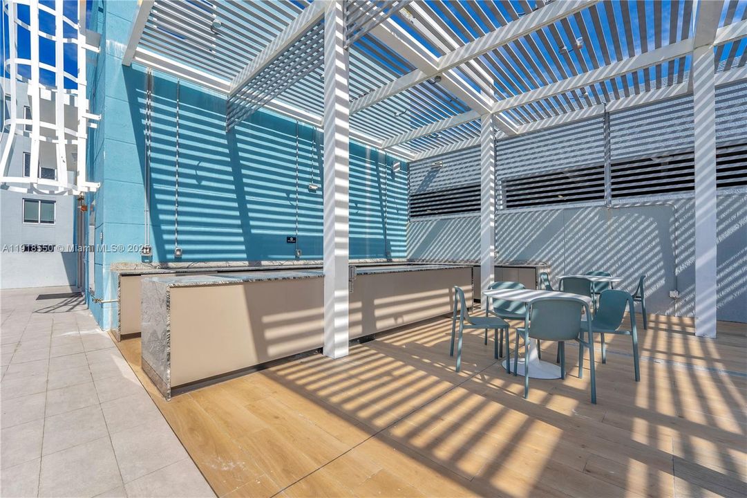 En Venta: $450,000 (2 camas, 2 baños, 1130 Pies cuadrados)