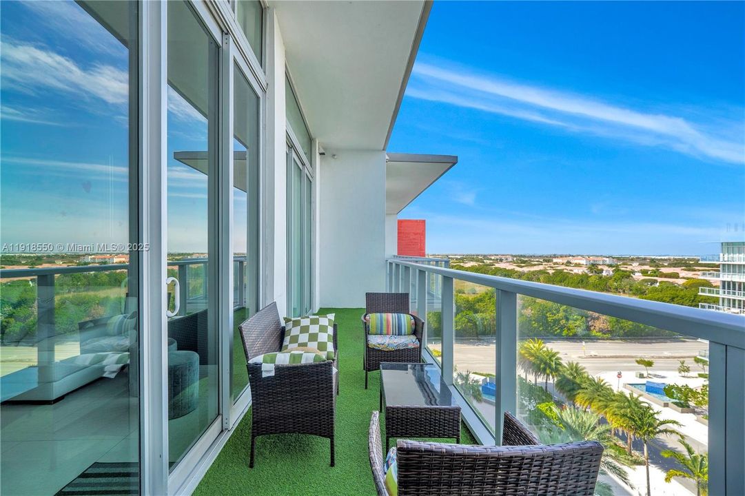 En Venta: $450,000 (2 camas, 2 baños, 1130 Pies cuadrados)