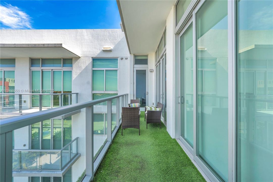 En Venta: $450,000 (2 camas, 2 baños, 1130 Pies cuadrados)