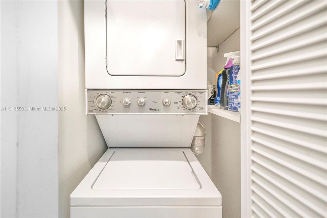 En Venta: $450,000 (2 camas, 2 baños, 1130 Pies cuadrados)