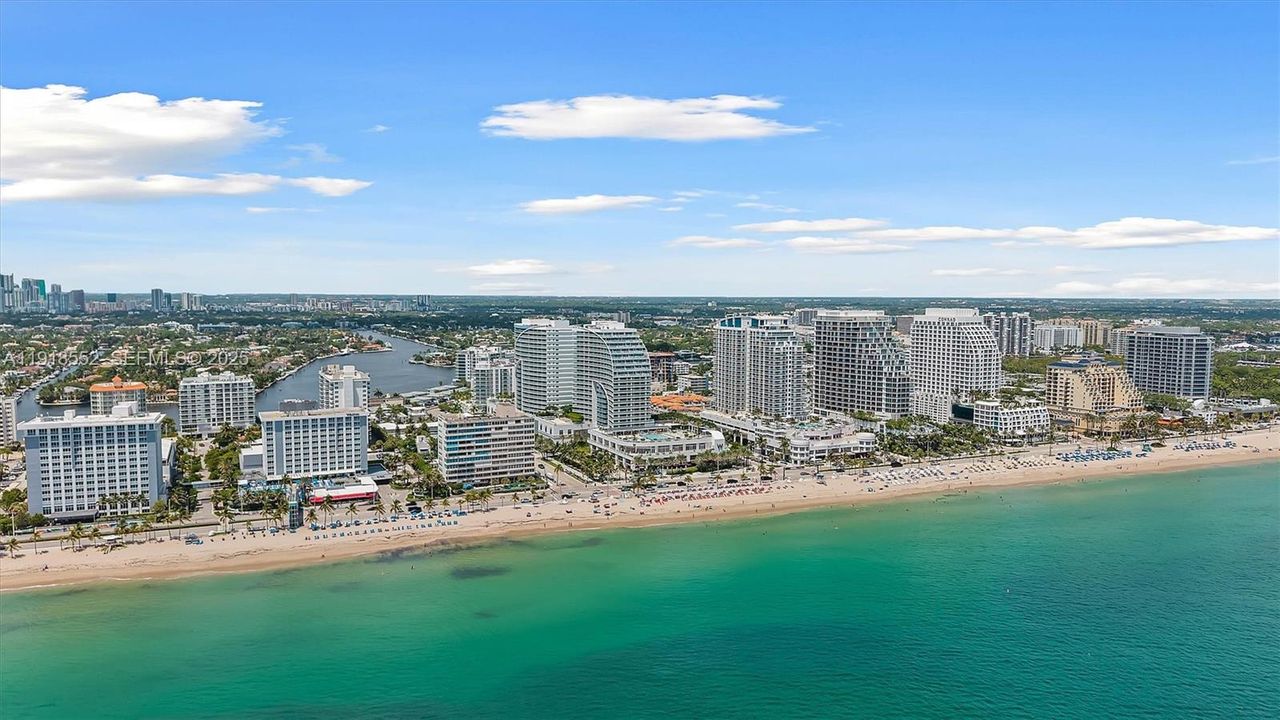 For Rent: $6,100 (2 beds, 2 baths, 1214 Square Feet)