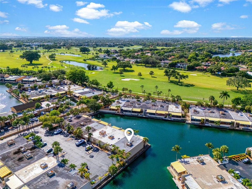 合同活跃: $3,000 (3 贝兹, 2 浴室, 1460 平方英尺)