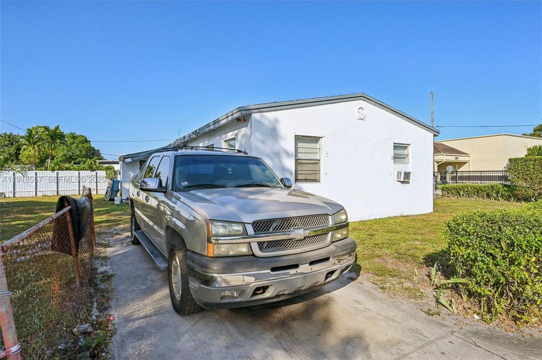 En Venta: $460,000 (3 camas, 2 baños, 1200 Pies cuadrados)