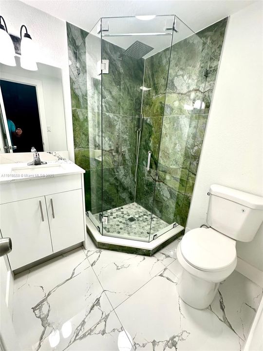 For Sale: $485,000 (3 beds, 2 baths, 1272 Square Feet)