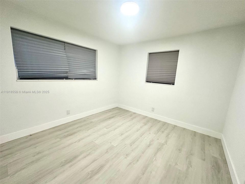 For Sale: $485,000 (3 beds, 2 baths, 1272 Square Feet)