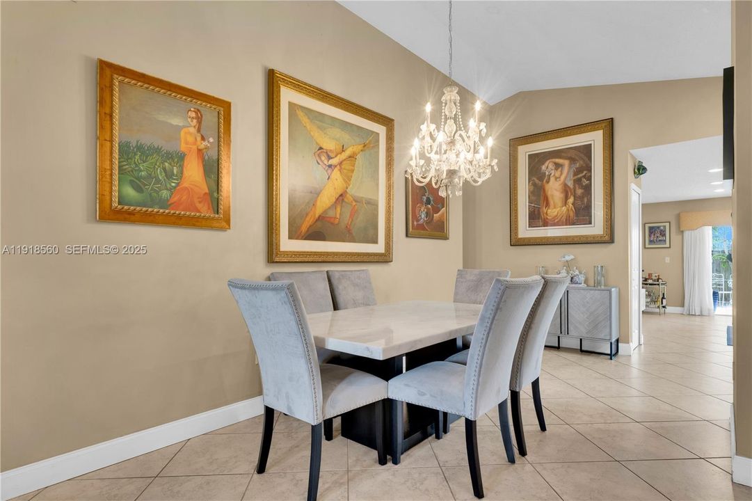 For Sale: $660,000 (3 beds, 2 baths, 1733 Square Feet)