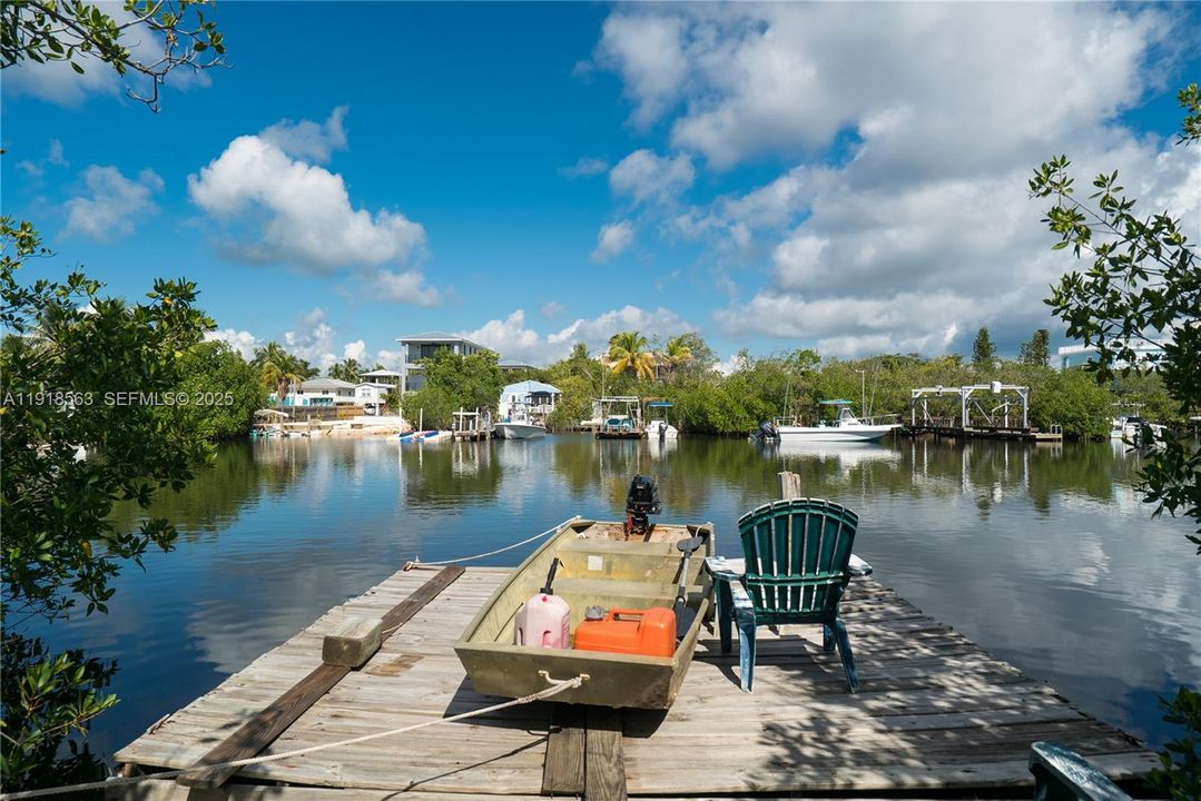 待售: $925,000 (0.20 acres)