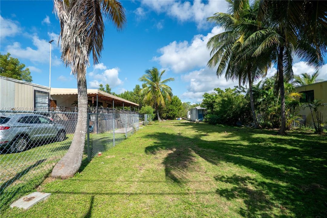 待售: $925,000 (0.20 acres)