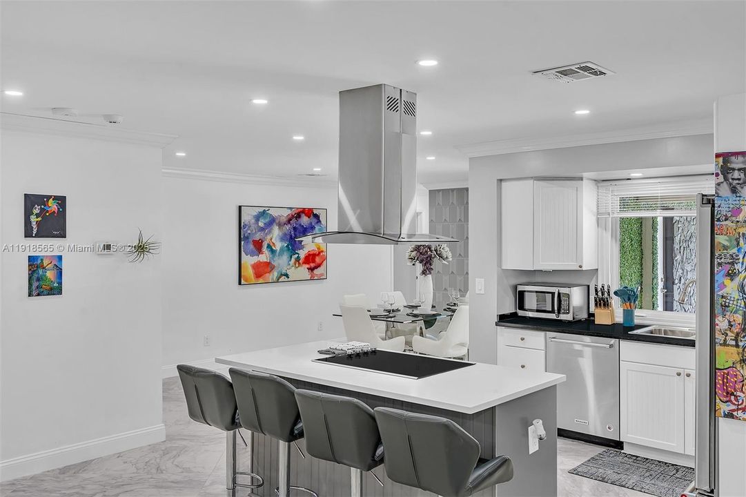 For Rent: $6,500 (5 beds, 3 baths, 2390 Square Feet)