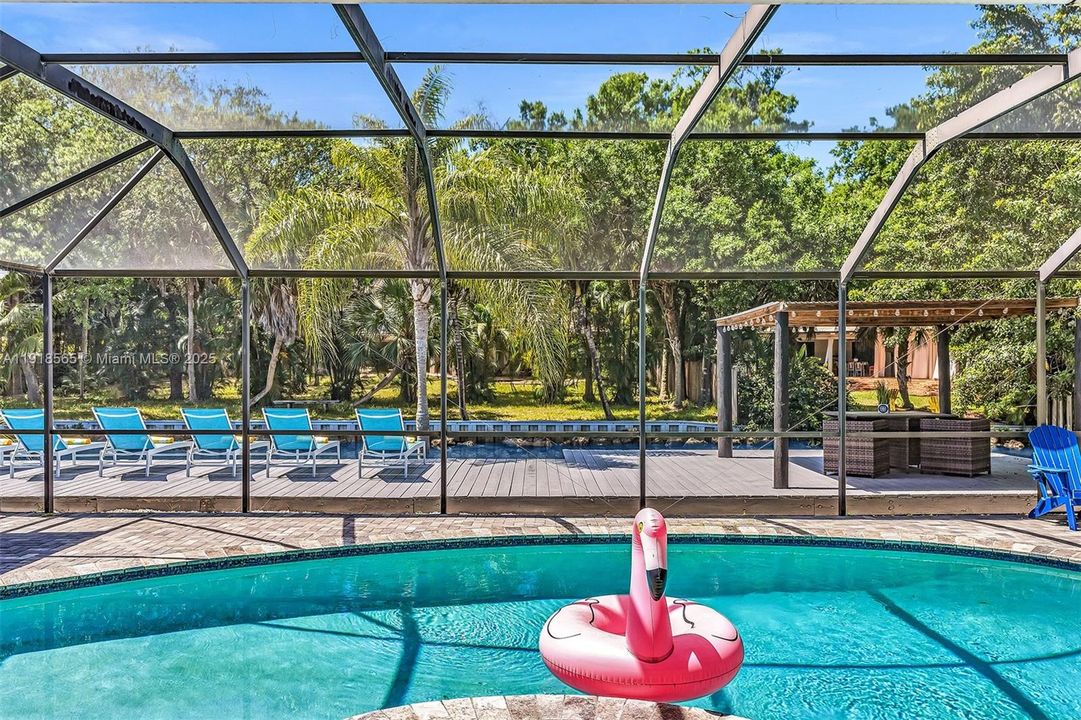 For Rent: $6,500 (5 beds, 3 baths, 2390 Square Feet)