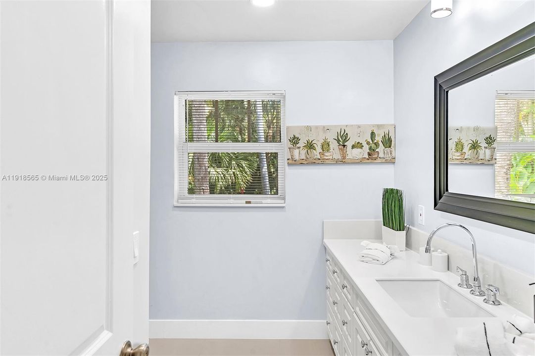 For Rent: $6,500 (5 beds, 3 baths, 2390 Square Feet)