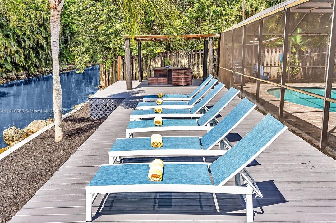 For Rent: $6,500 (5 beds, 3 baths, 2390 Square Feet)