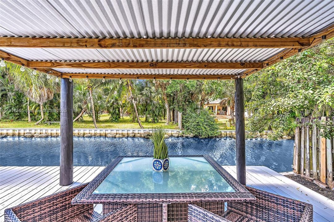 For Rent: $6,500 (5 beds, 3 baths, 2390 Square Feet)