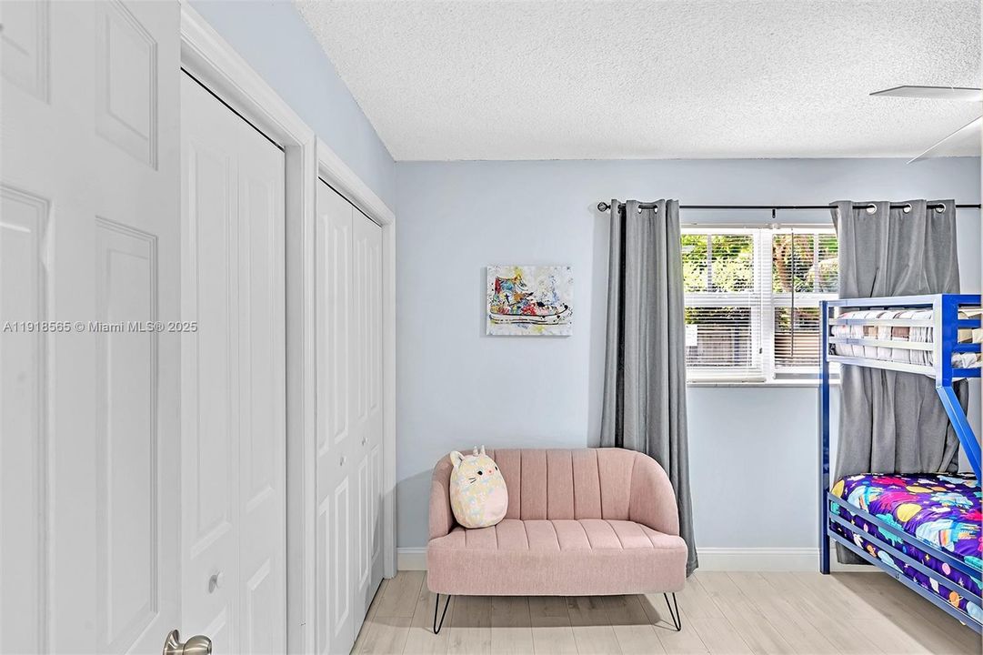 For Rent: $6,500 (5 beds, 3 baths, 2390 Square Feet)