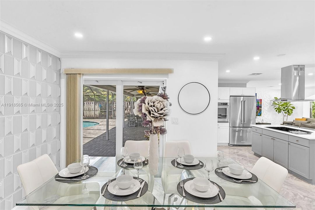 For Rent: $6,500 (5 beds, 3 baths, 2390 Square Feet)