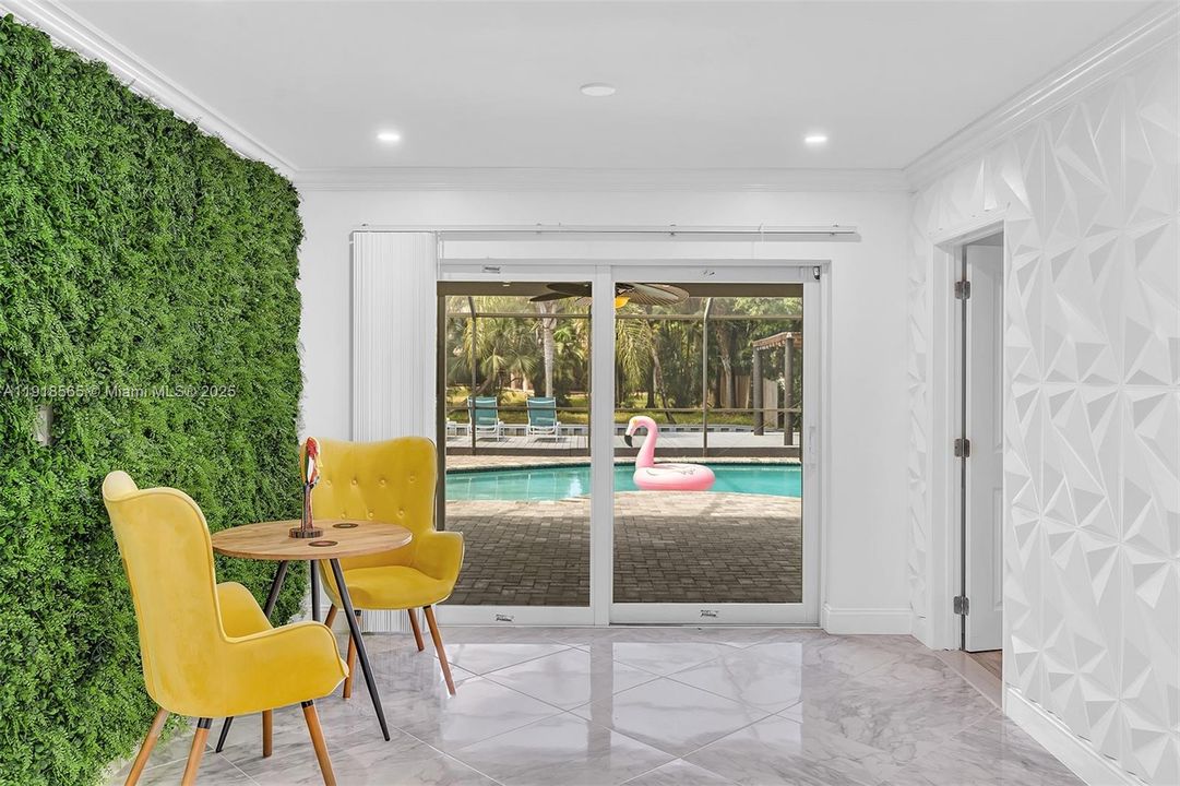 For Rent: $6,500 (5 beds, 3 baths, 2390 Square Feet)