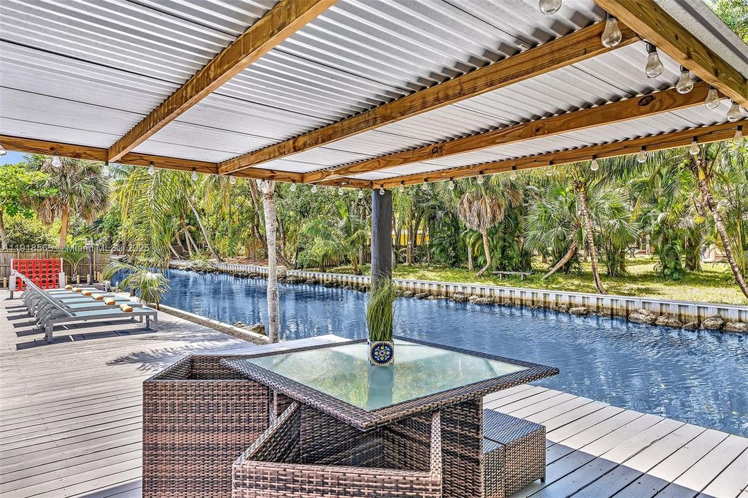 For Rent: $6,500 (5 beds, 3 baths, 2390 Square Feet)