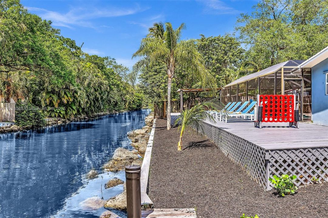 For Rent: $6,500 (5 beds, 3 baths, 2390 Square Feet)