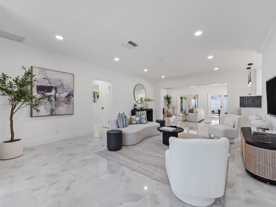 待售: $1,599,000 (4 贝兹, 3 浴室, 2135 平方英尺)