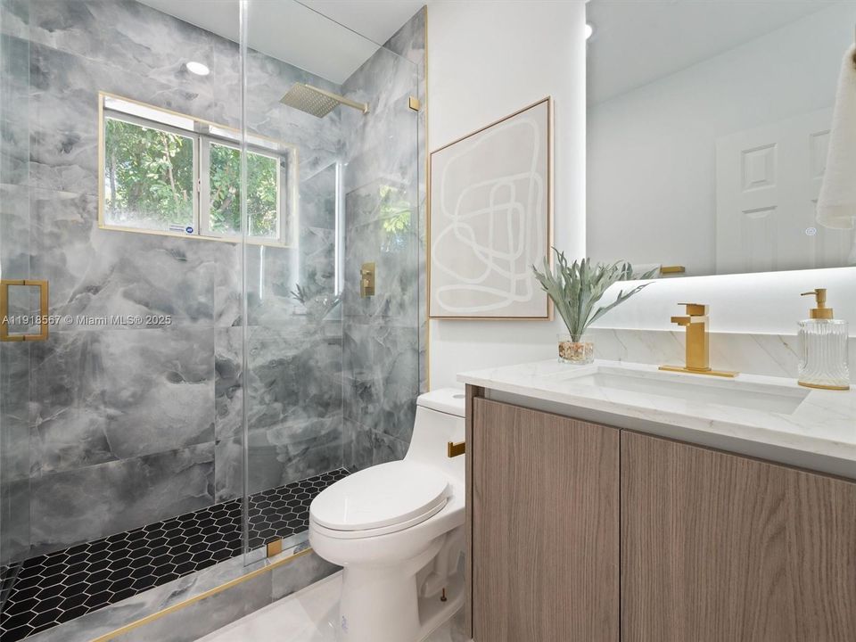 待售: $1,599,000 (4 贝兹, 3 浴室, 2135 平方英尺)